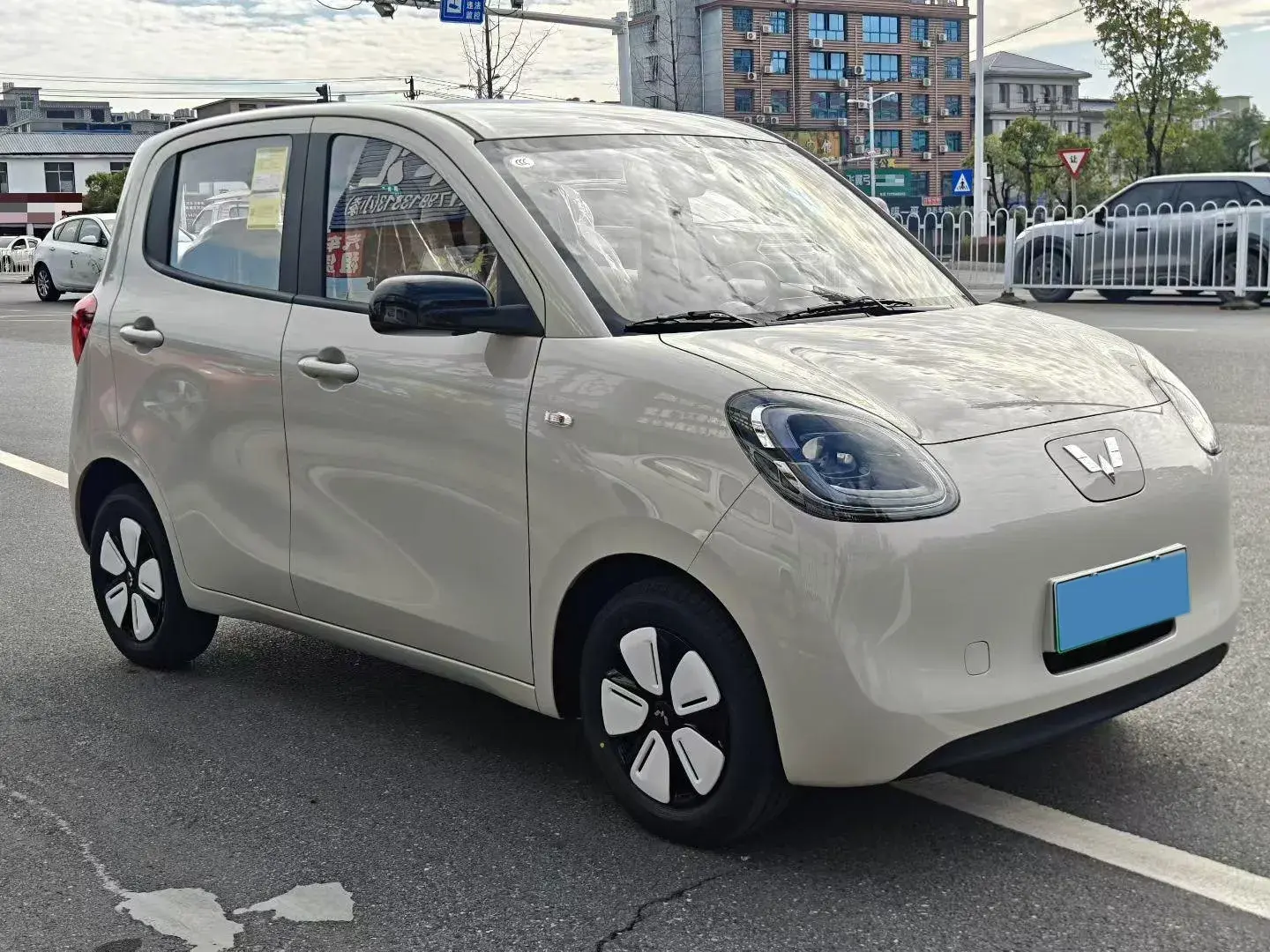 2025 WULING HONGGUANG thumbnail 3