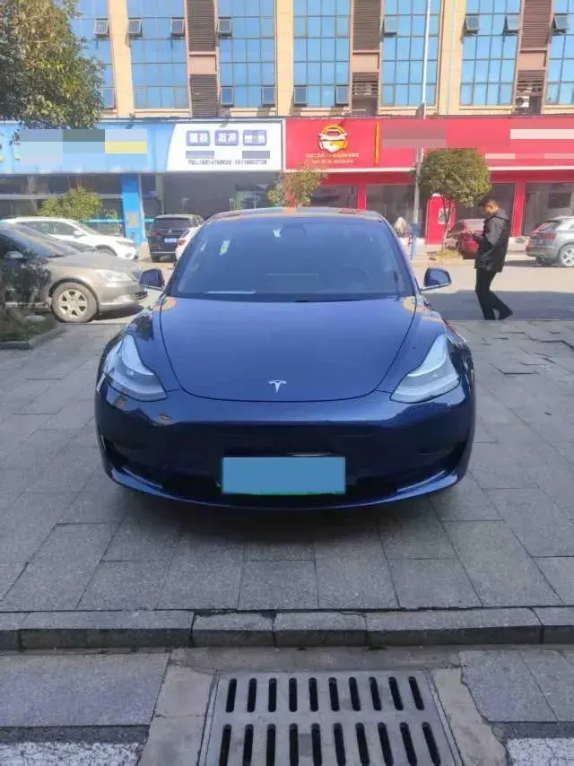 2019 TESLA MODEL thumbnail 2