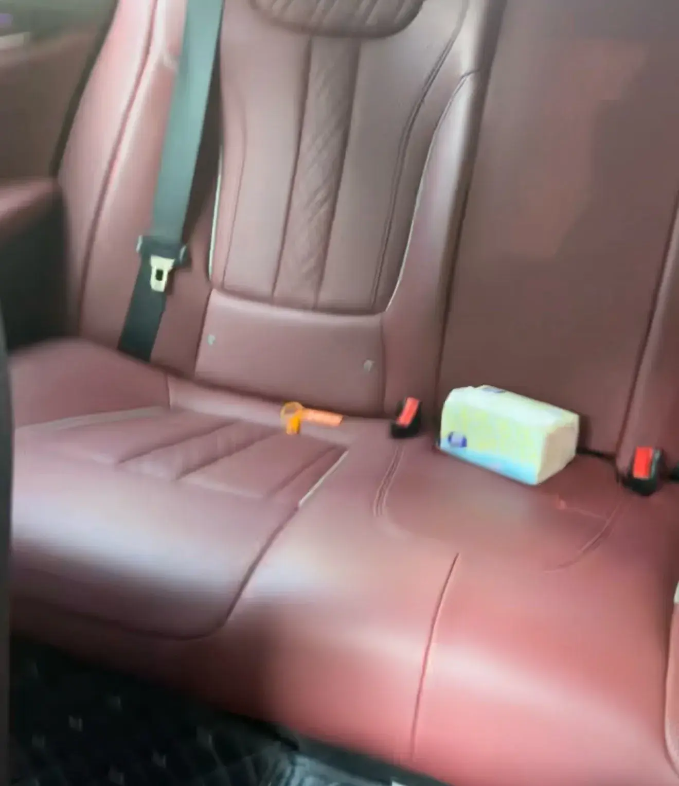 2022 BMW 5 thumbnail 4