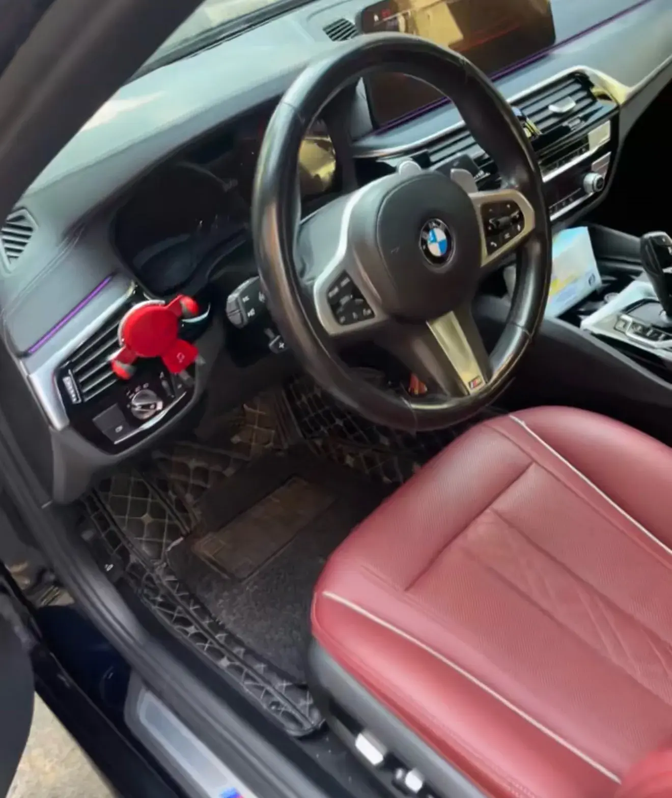 2022 BMW 5 thumbnail 3