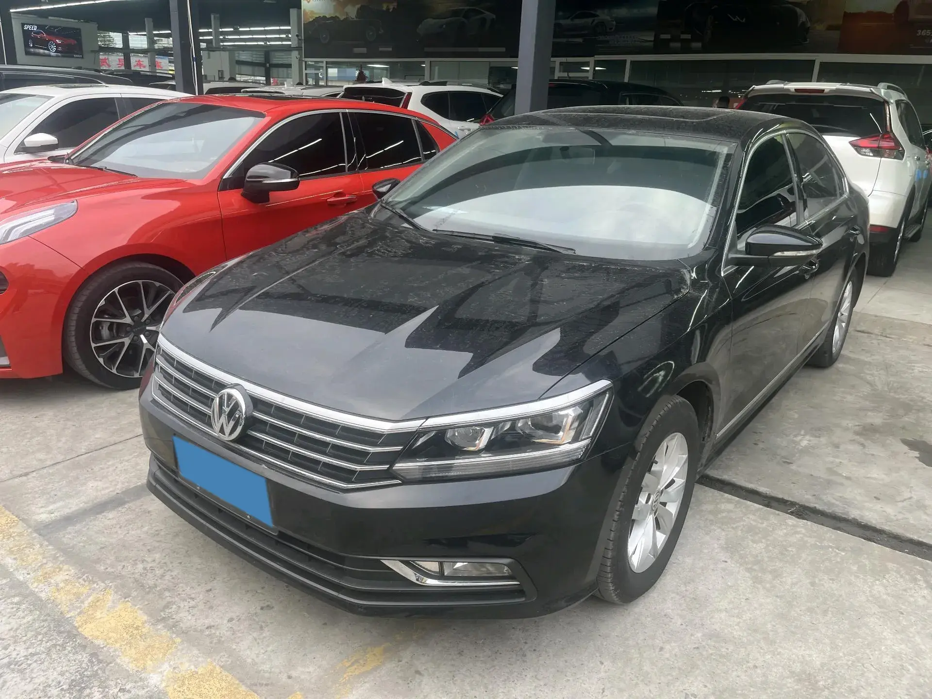 2015 VOLKSWAGEN PASSAT view 1