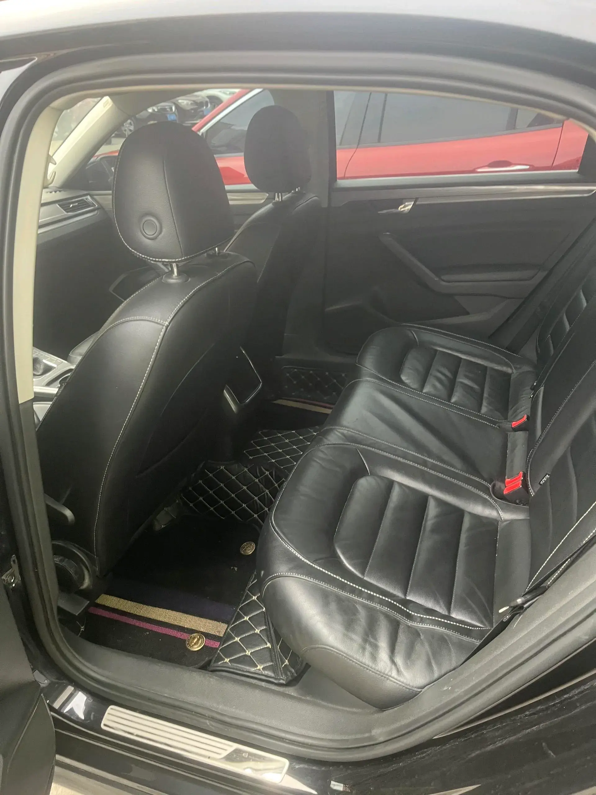 2015 VOLKSWAGEN PASSAT thumbnail 3