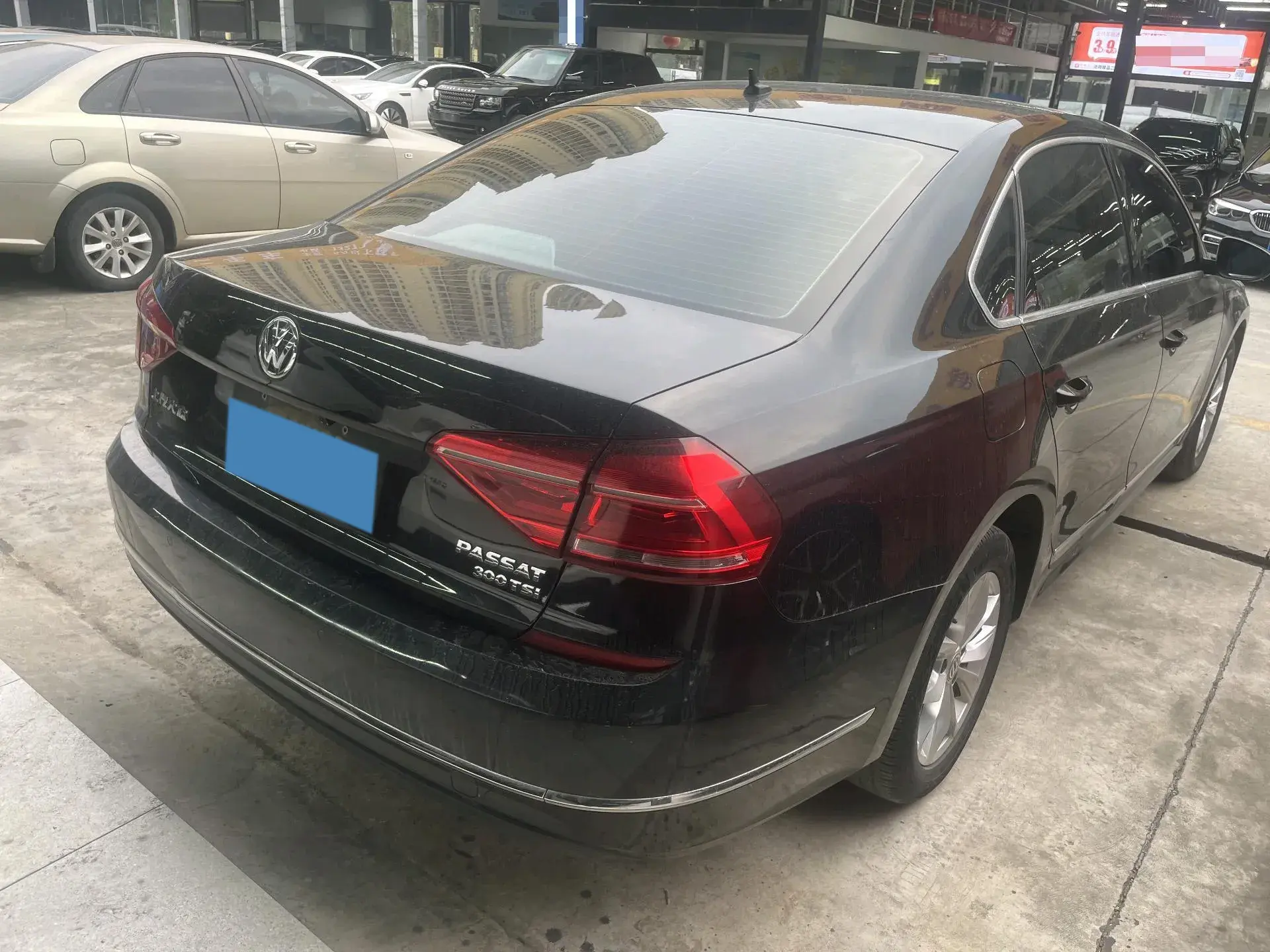 2015 VOLKSWAGEN PASSAT thumbnail 4