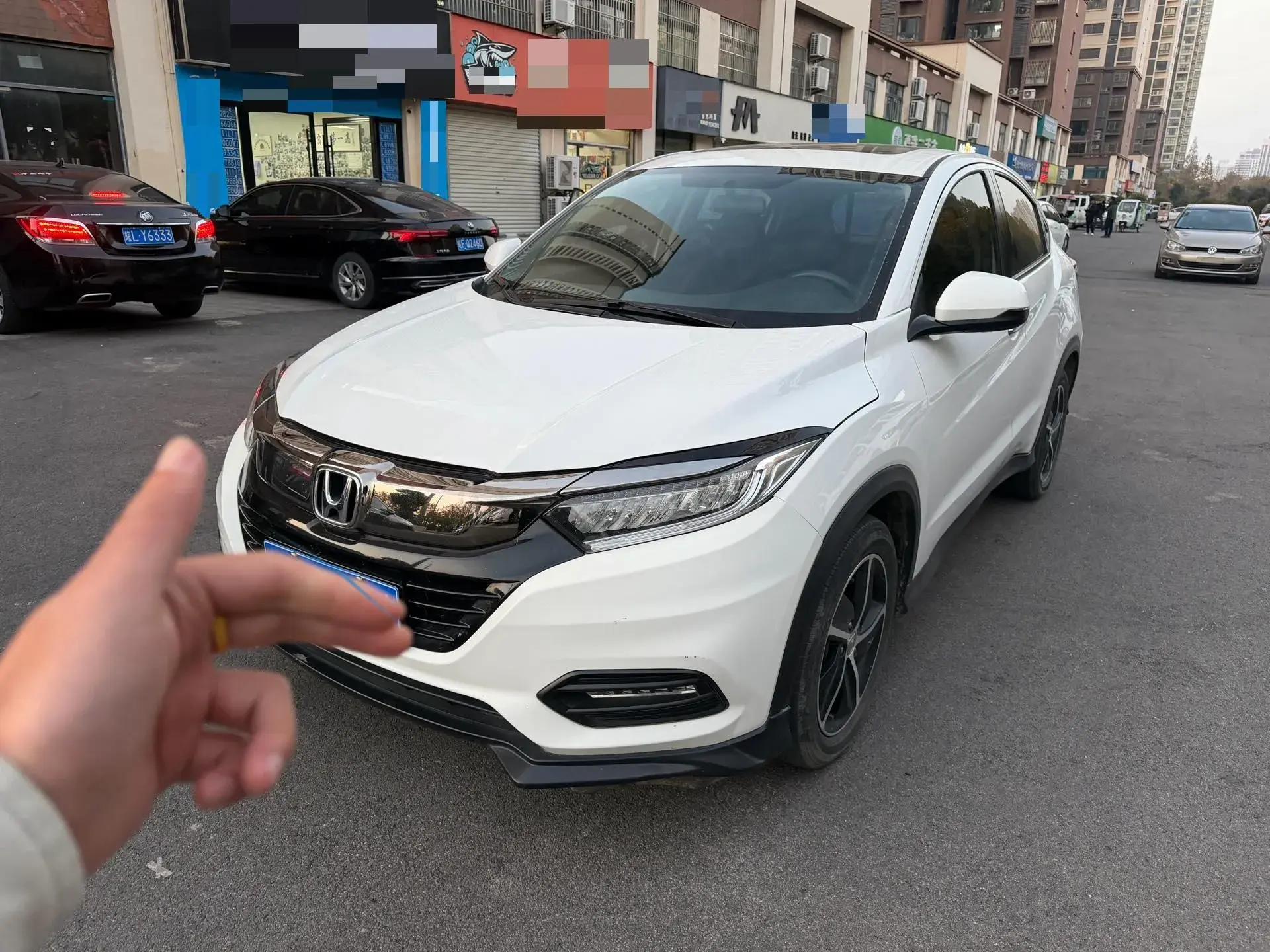 2020 HONDA XR-V view 1