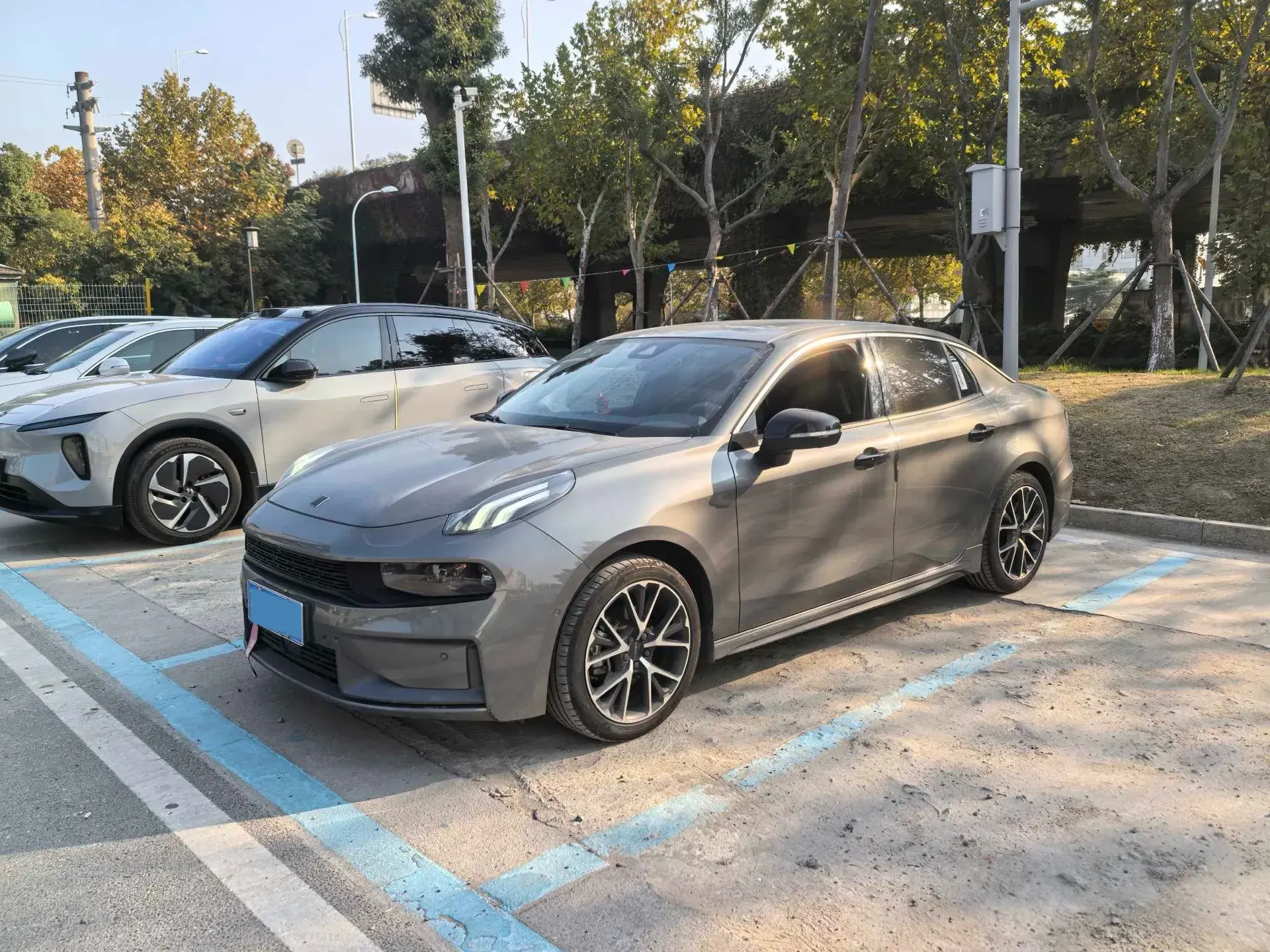 2021 LYNK&CO 03 view 1