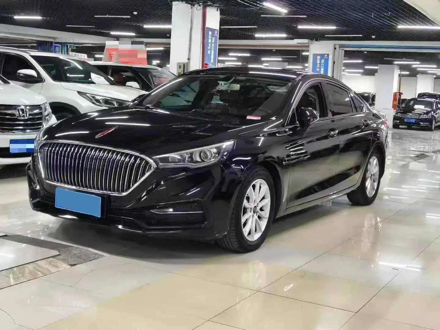 2019 HONGQI H5 view 1