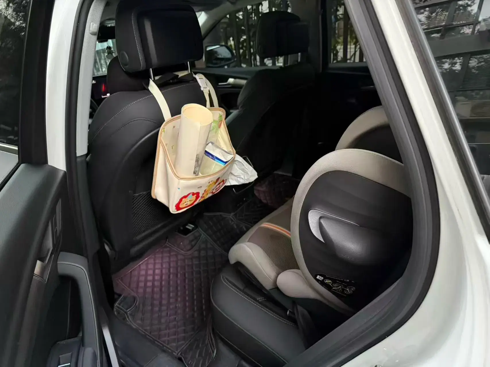 2022 AUDI Q5L thumbnail 4