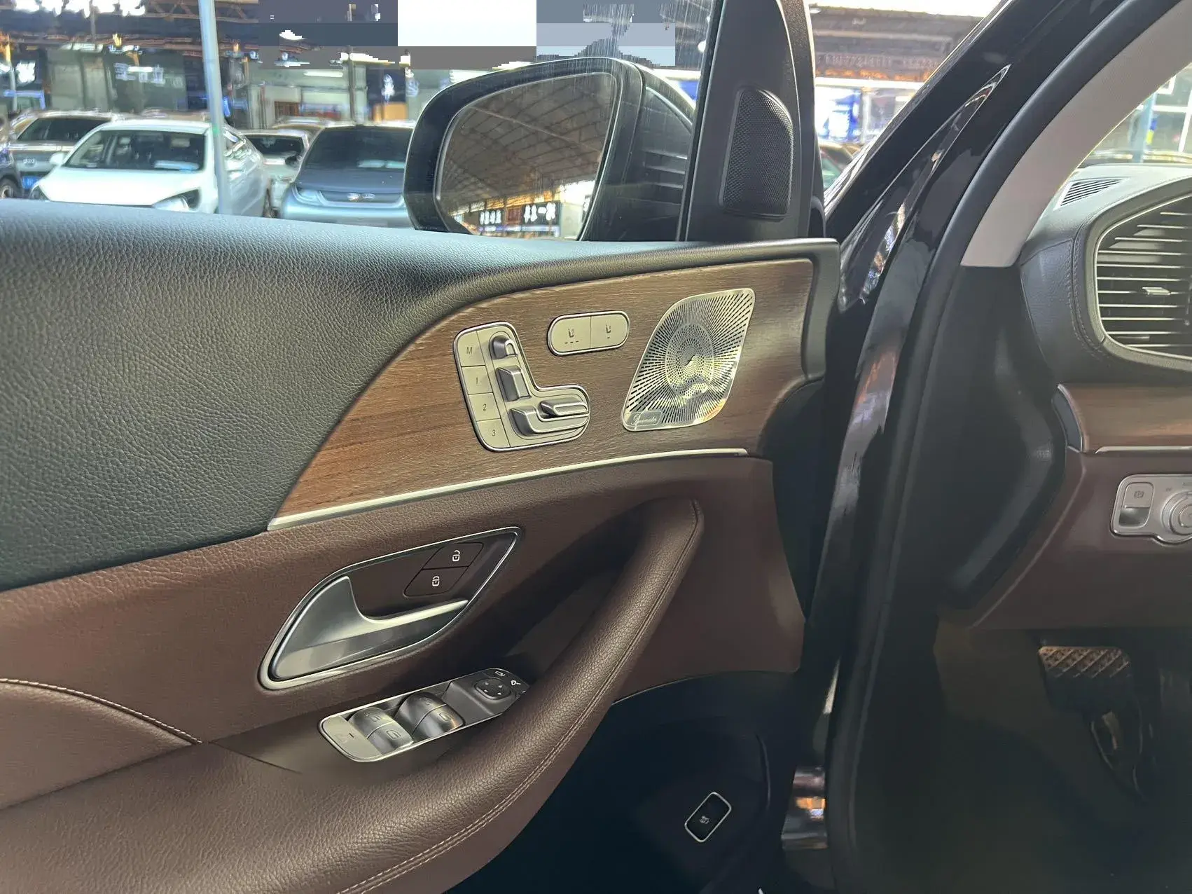 2024 MERCEDES-BENZ GLE thumbnail 3