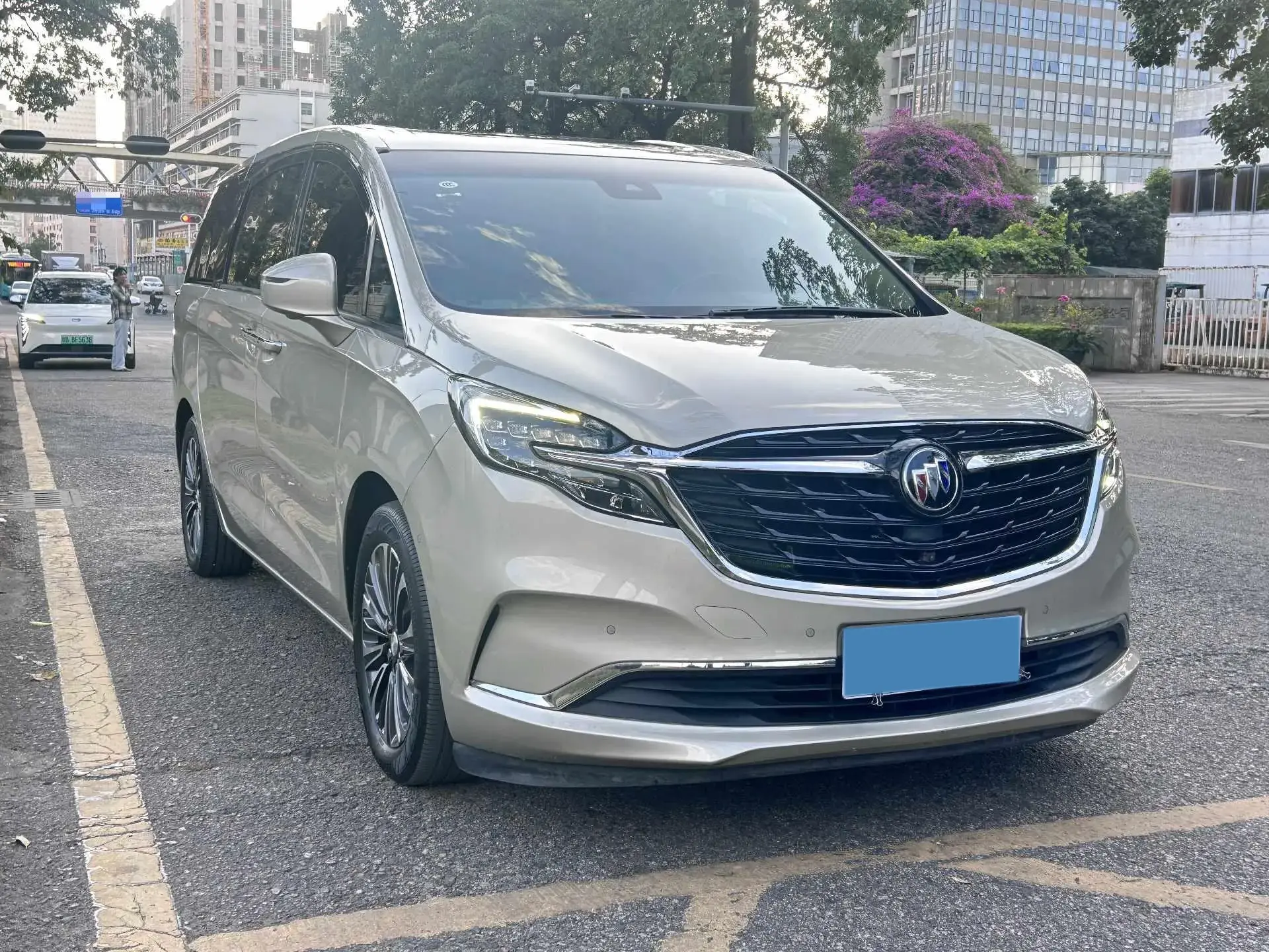 2020 BUICK GL8 thumbnail 3