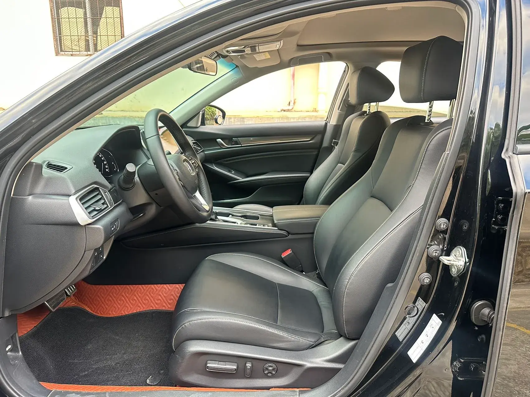 2022 HONDA ACCORD thumbnail 4