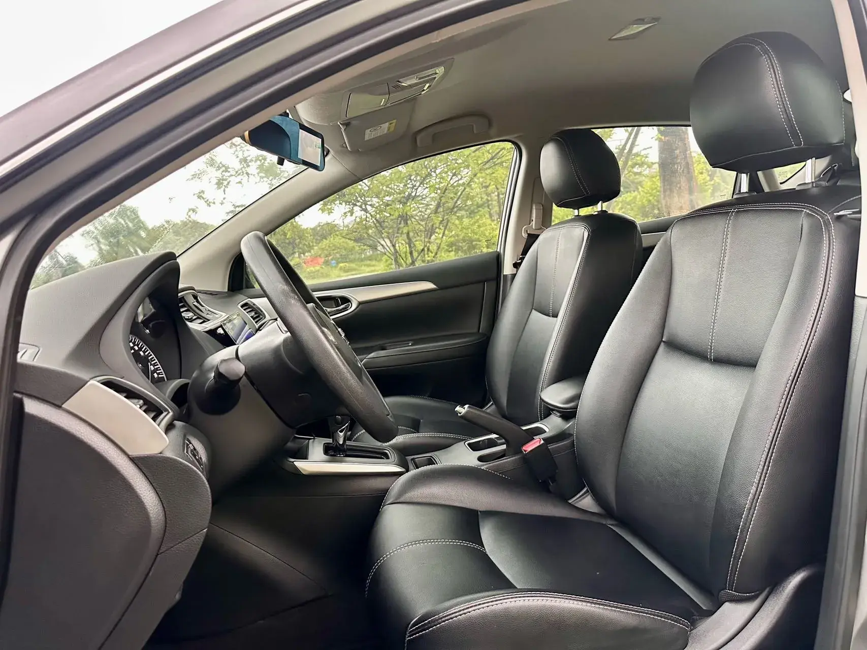 2019 NISSAN SYLPHY thumbnail 4