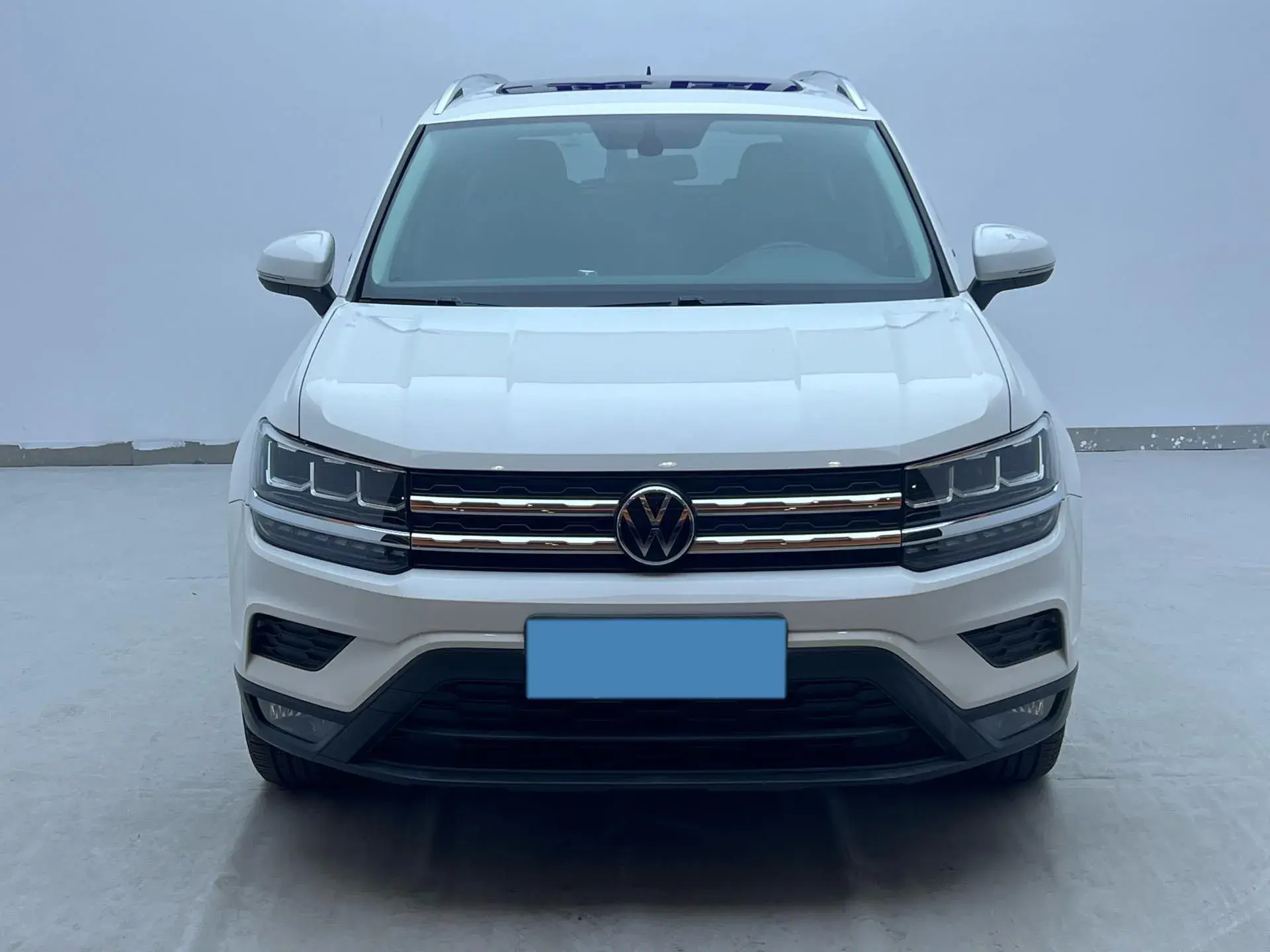 2021 VOLKSWAGEN THARU thumbnail 2