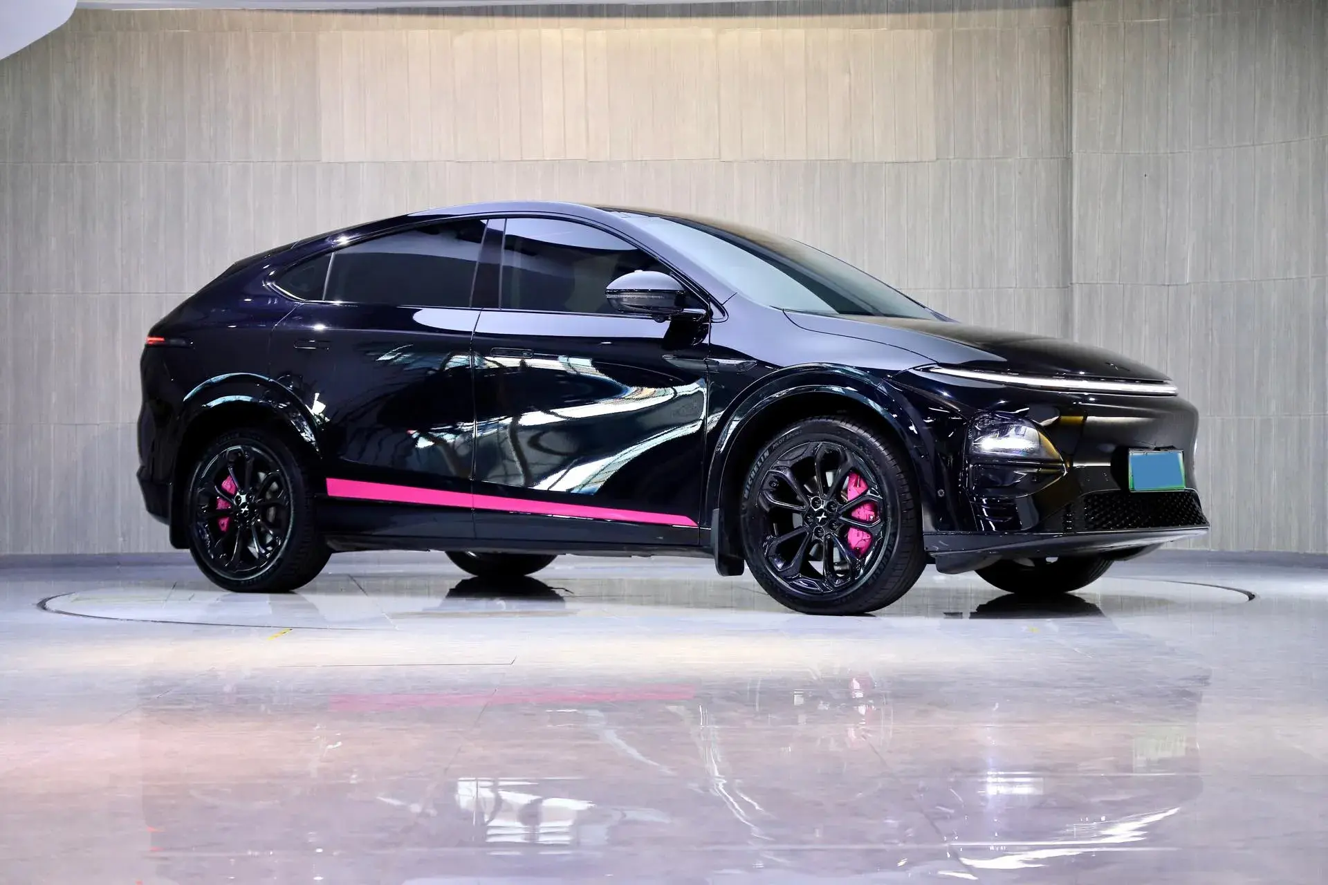 2025 XPENG G6 thumbnail 4