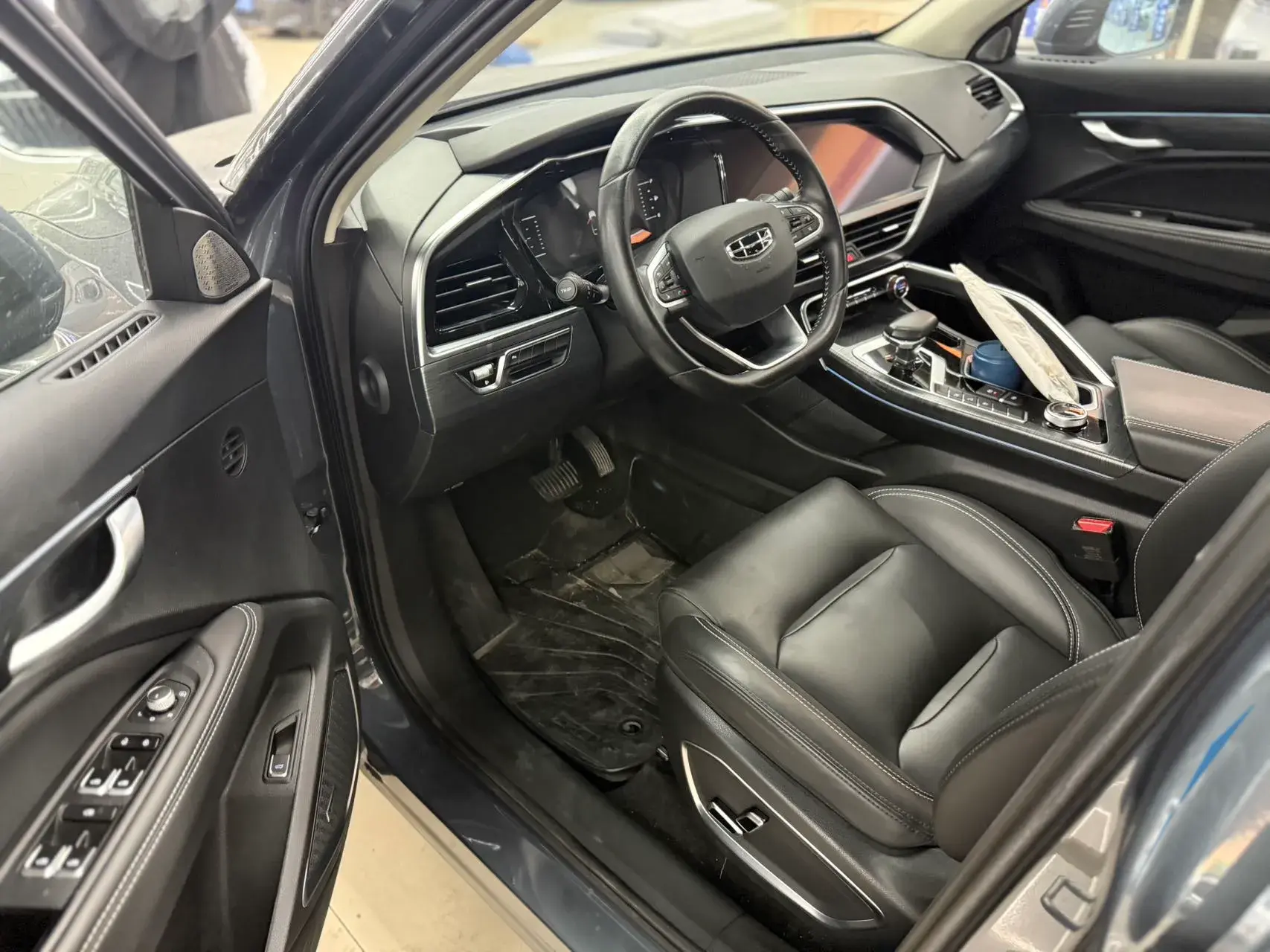 2019 GEELY TUGELLA thumbnail 3