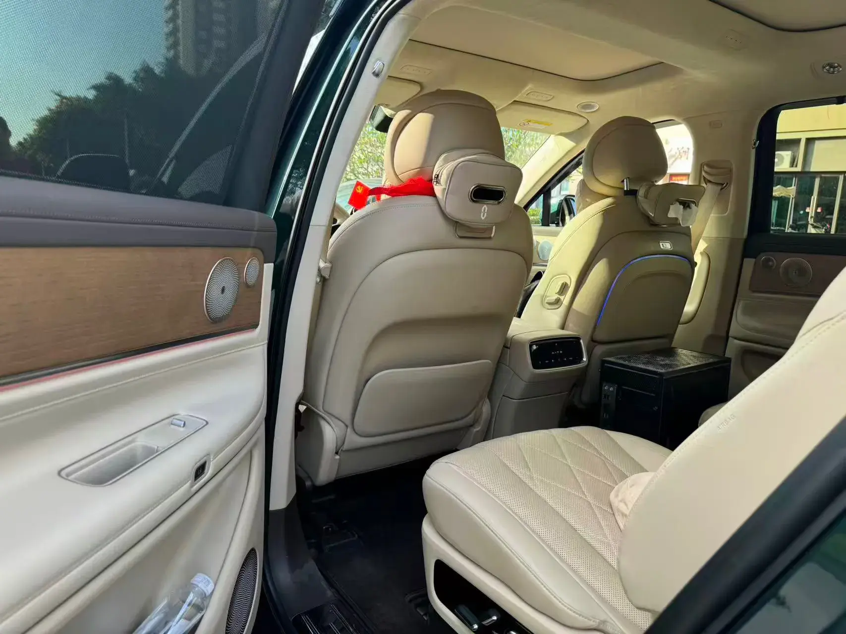 2024 AITO AITO thumbnail 4