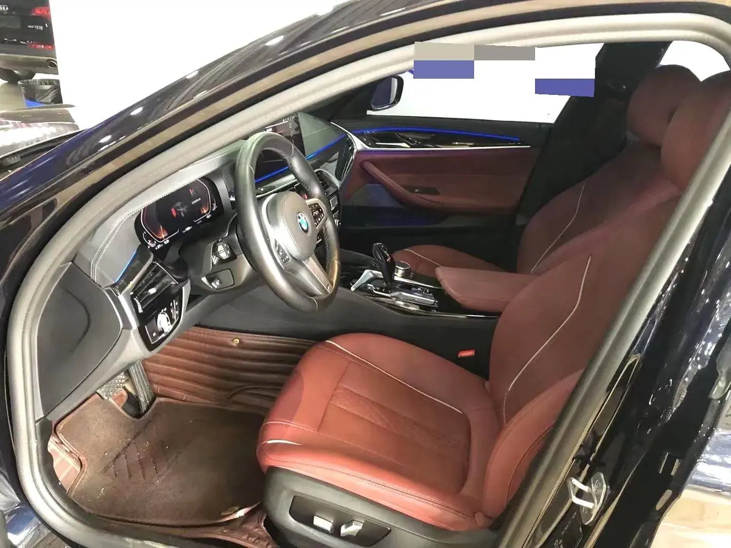 2021 BMW 5 thumbnail 2