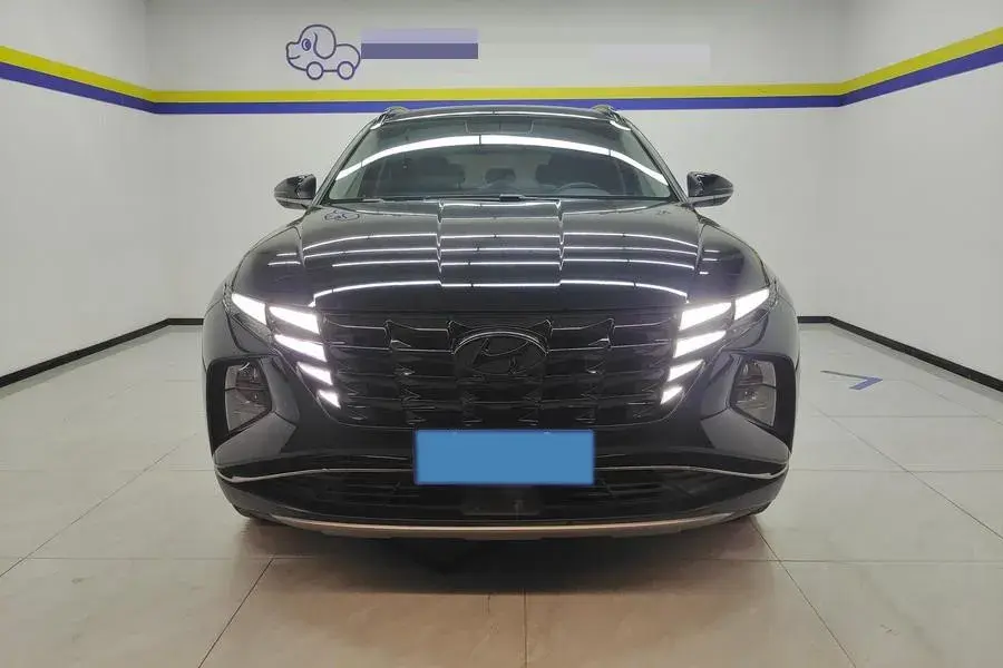 2023 HYUNDAI TUCSON thumbnail 3