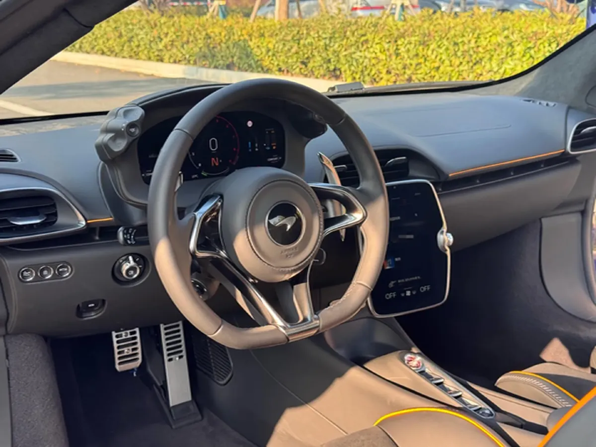 2023 McLaren Artura 3.0T 585HP V6 8DCT PHEV 7.4KWH,autocango,china used car exporter,china ev exporter,chinese used car exporter,chinese used ev exporter