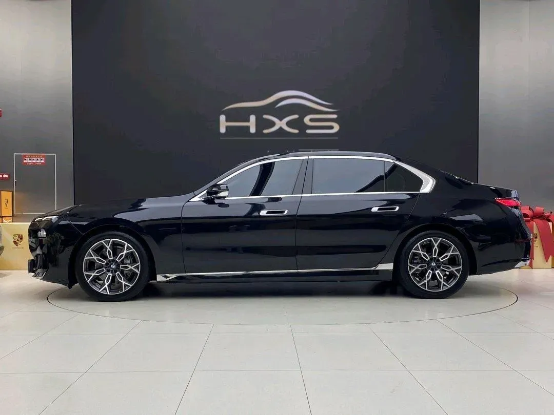 2023 BMW 7 Series 3.0T 272HP L6 8AT,autocango,china used car exporter,china ev exporter,chinese used car exporter,chinese used ev exporter
