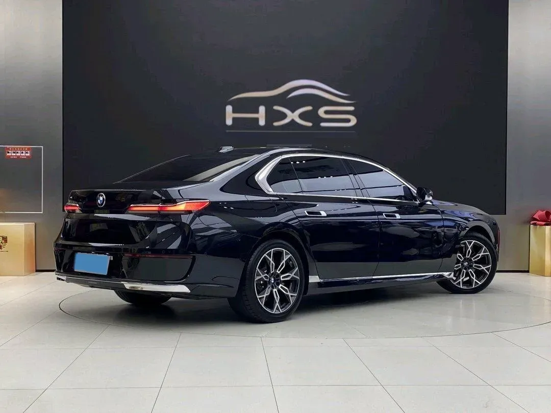 2023 BMW 7 Series 3.0T 272HP L6 8AT,autocango,china used car exporter,china ev exporter,chinese used car exporter,chinese used ev exporter