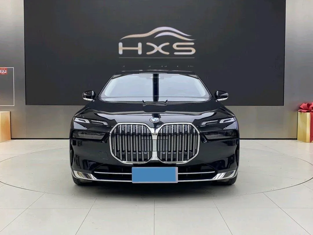 2023 BMW 7 Series 3.0T 272HP L6 8AT,autocango,china used car exporter,china ev exporter,chinese used car exporter,chinese used ev exporter