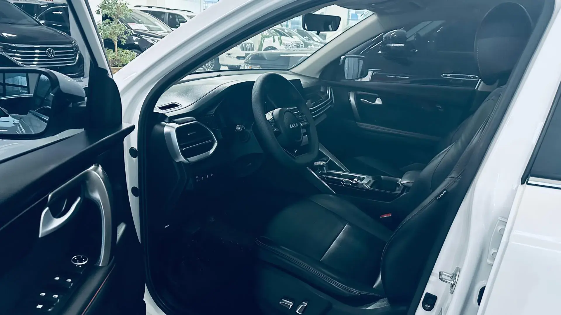 2021 KIA SPORTAGE thumbnail 2