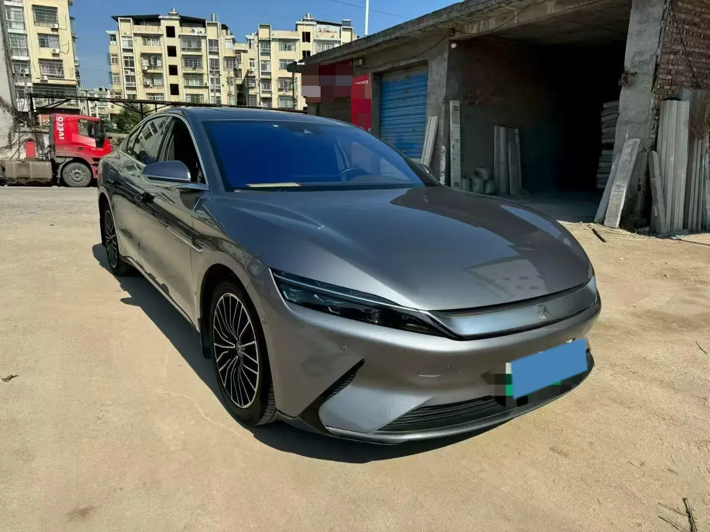 2021 BYD HAN thumbnail 3