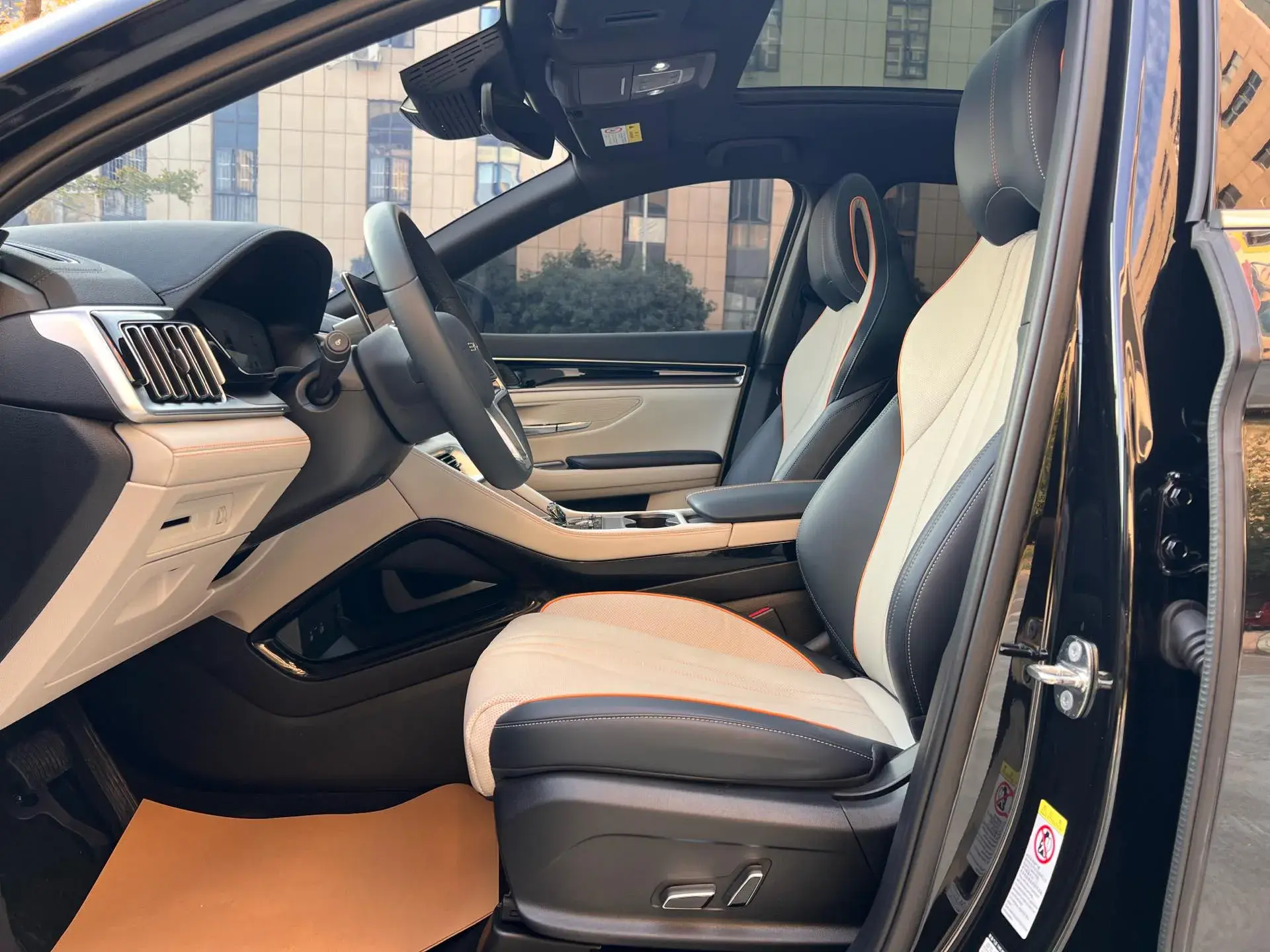 2023 BYD SONG thumbnail 4