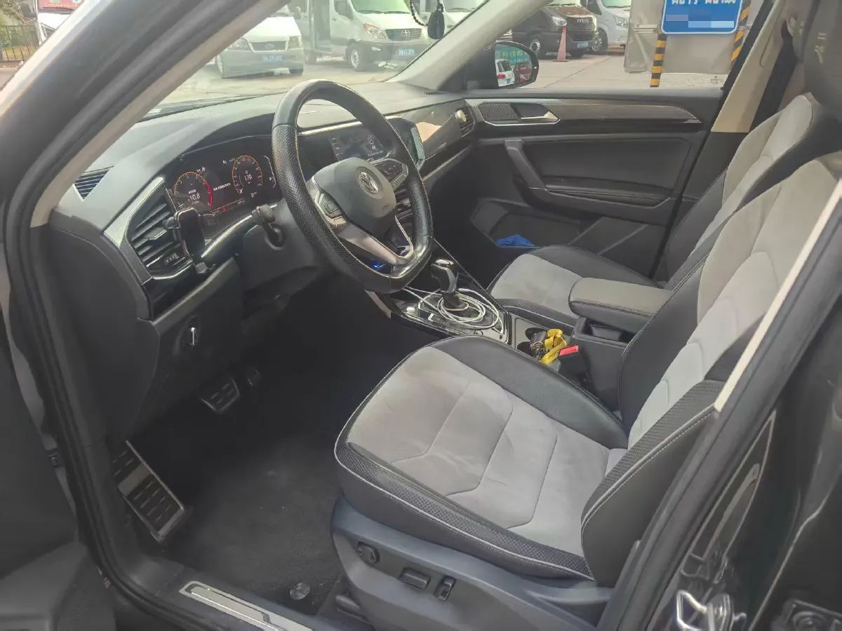 2020 Volkswagen Tayron X 2.0T 186HP L4 7DCT,autocango,china used car exporter,china ev exporter,chinese used car exporter,chinese used ev exporter