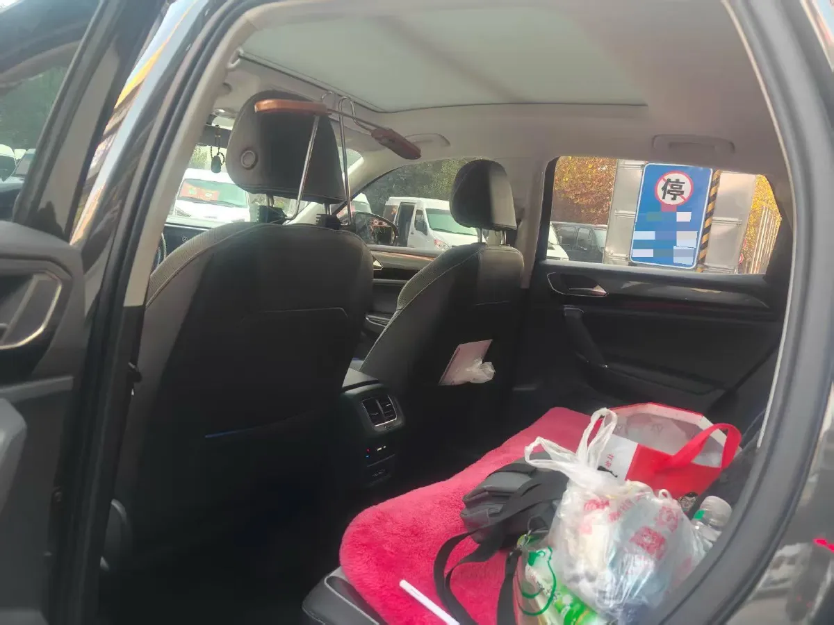 2020 Volkswagen Tayron X 2.0T 186HP L4 7DCT,autocango,china used car exporter,china ev exporter,chinese used car exporter,chinese used ev exporter