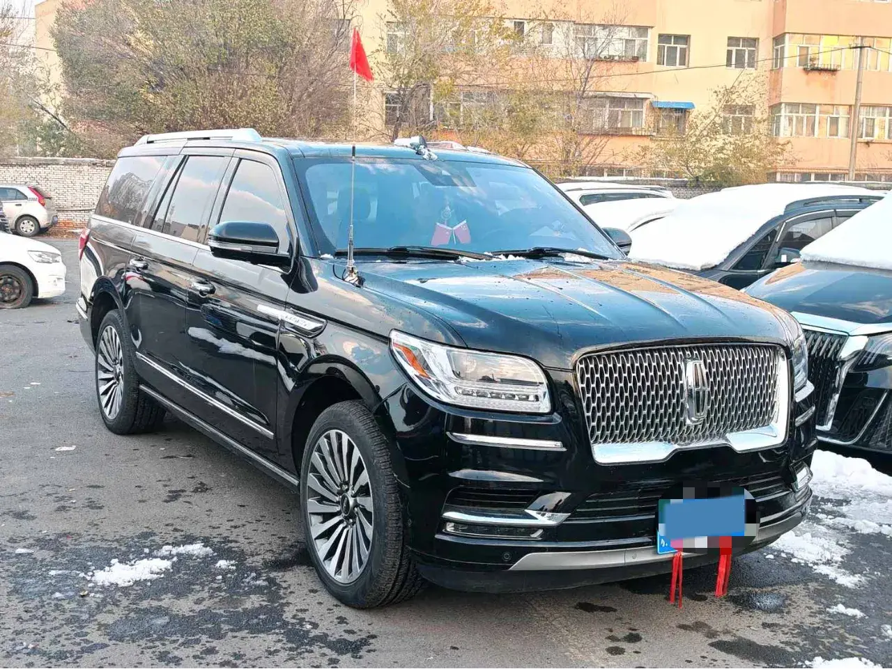 2019 LINCOLN NAVIGATOR thumbnail 2