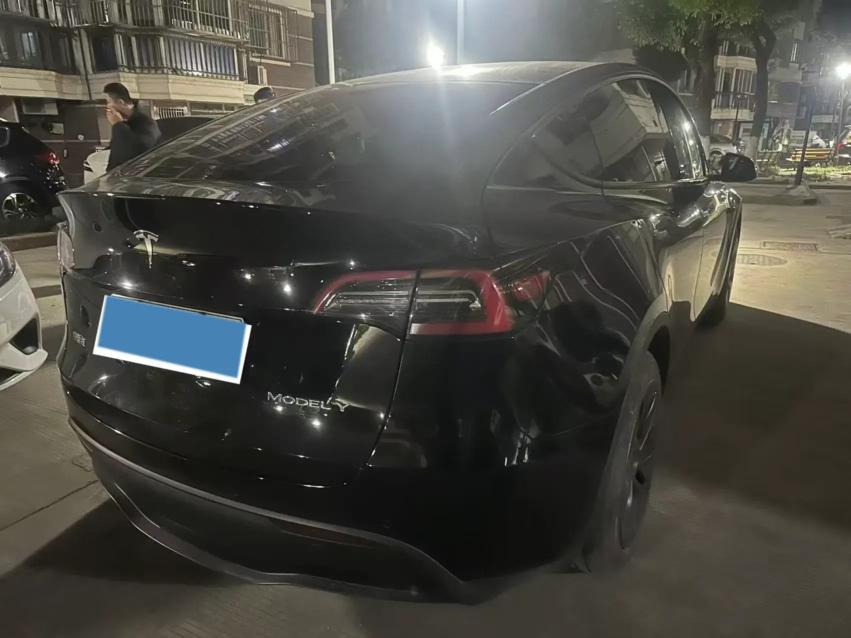 2023 TESLA MODEL thumbnail 2