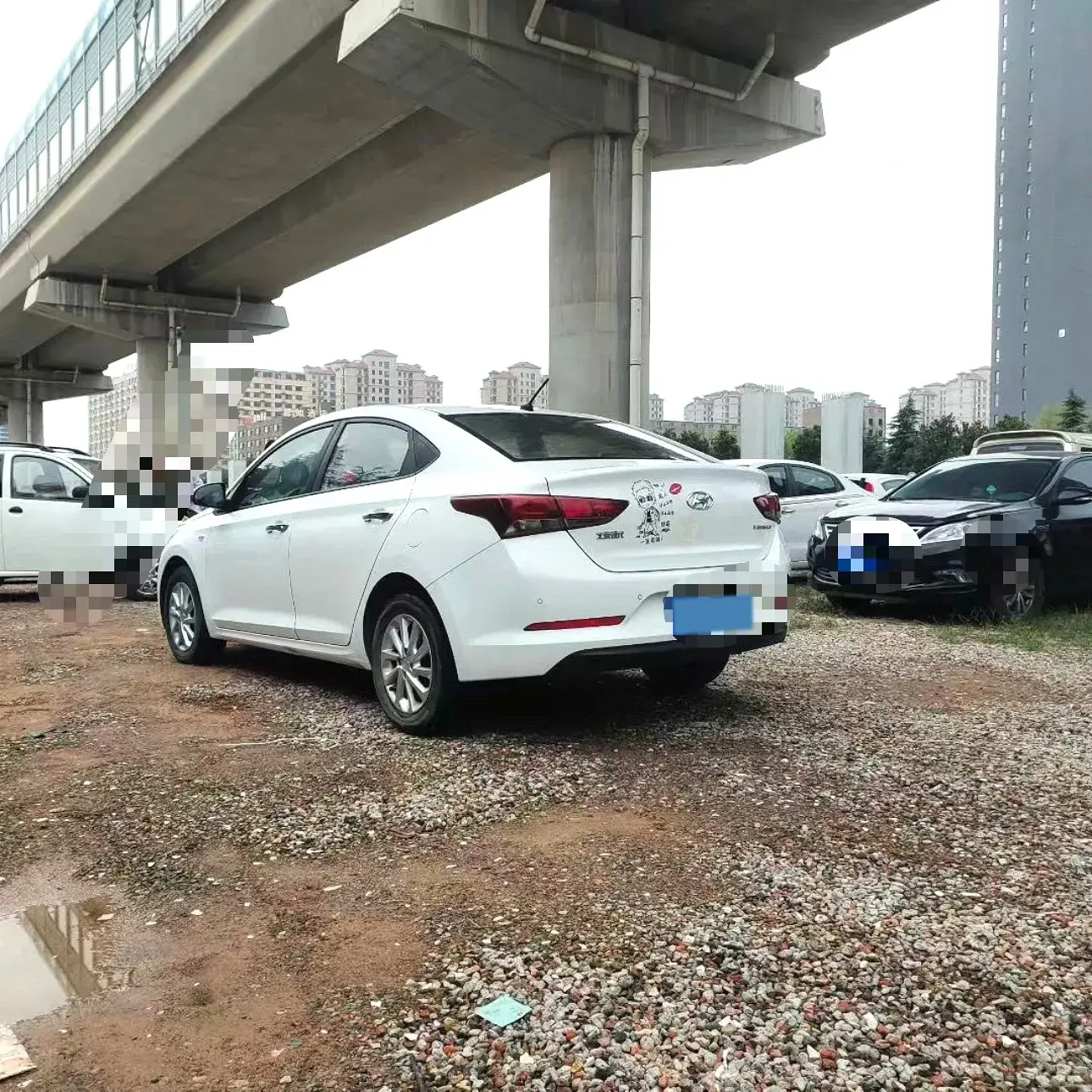 2016 HYUNDAI VERNA thumbnail 2