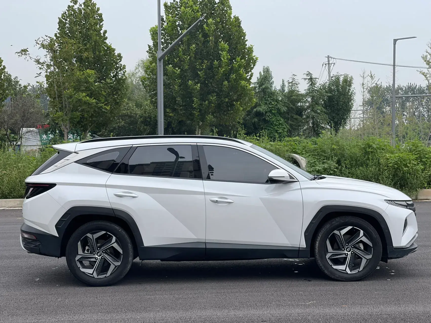 2022 HYUNDAI TUCSON thumbnail 4