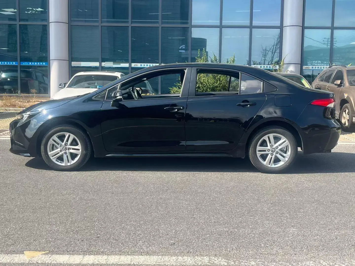 2019 TOYOTA LEVIN thumbnail 4