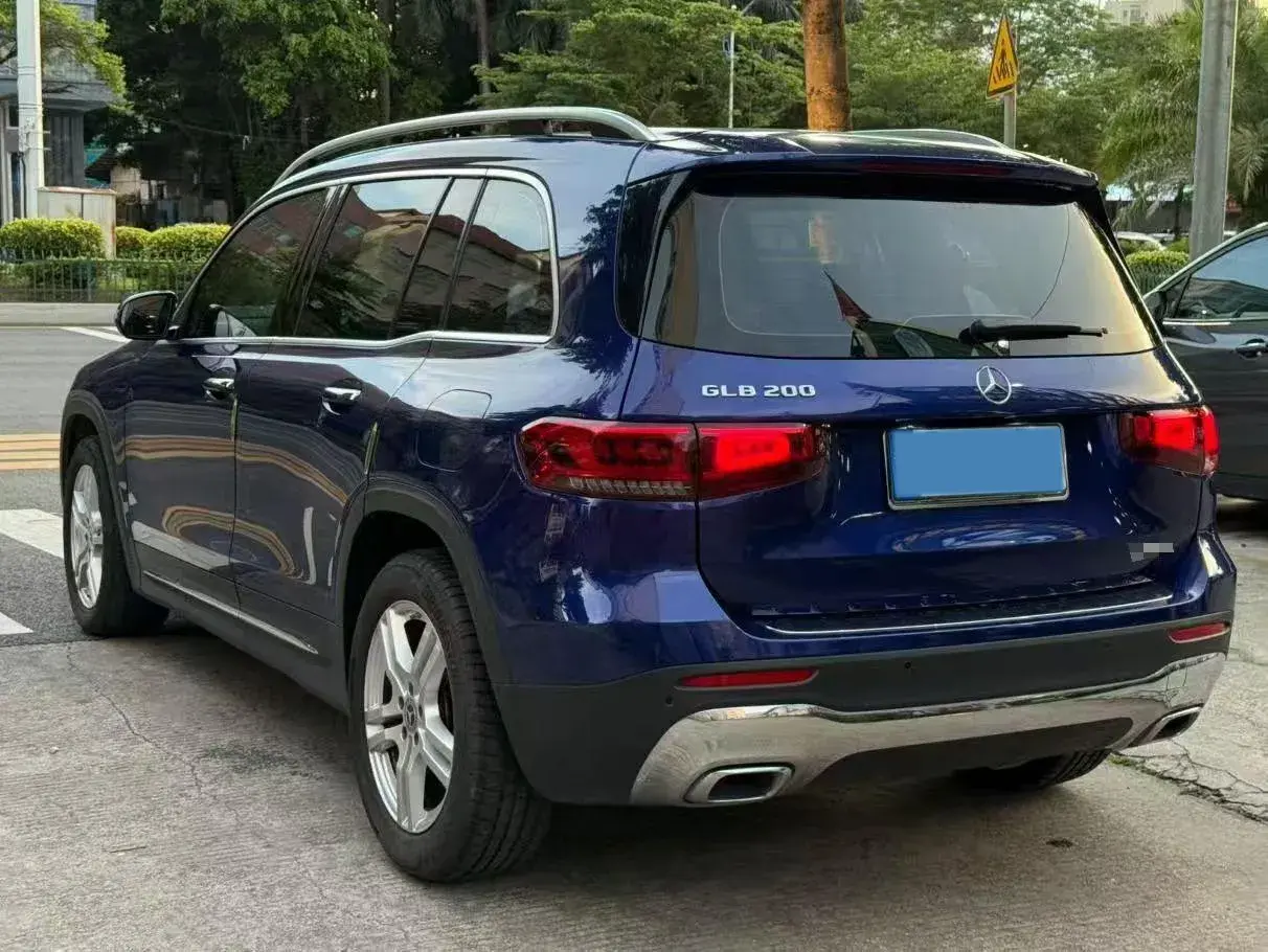 2020 MERCEDES-BENZ GLB thumbnail 4