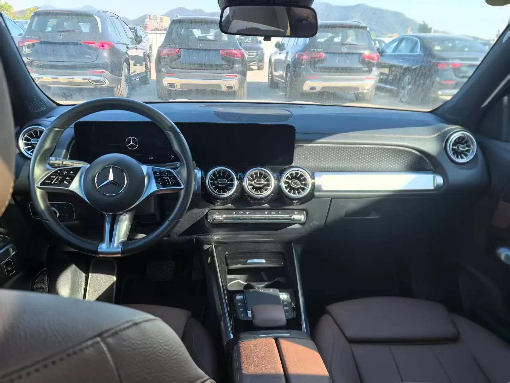 2024 MERCEDES-BENZ GLB thumbnail 3