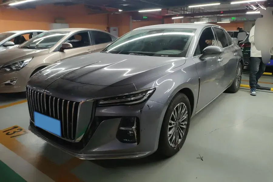 2023 HONGQI H5 view 1