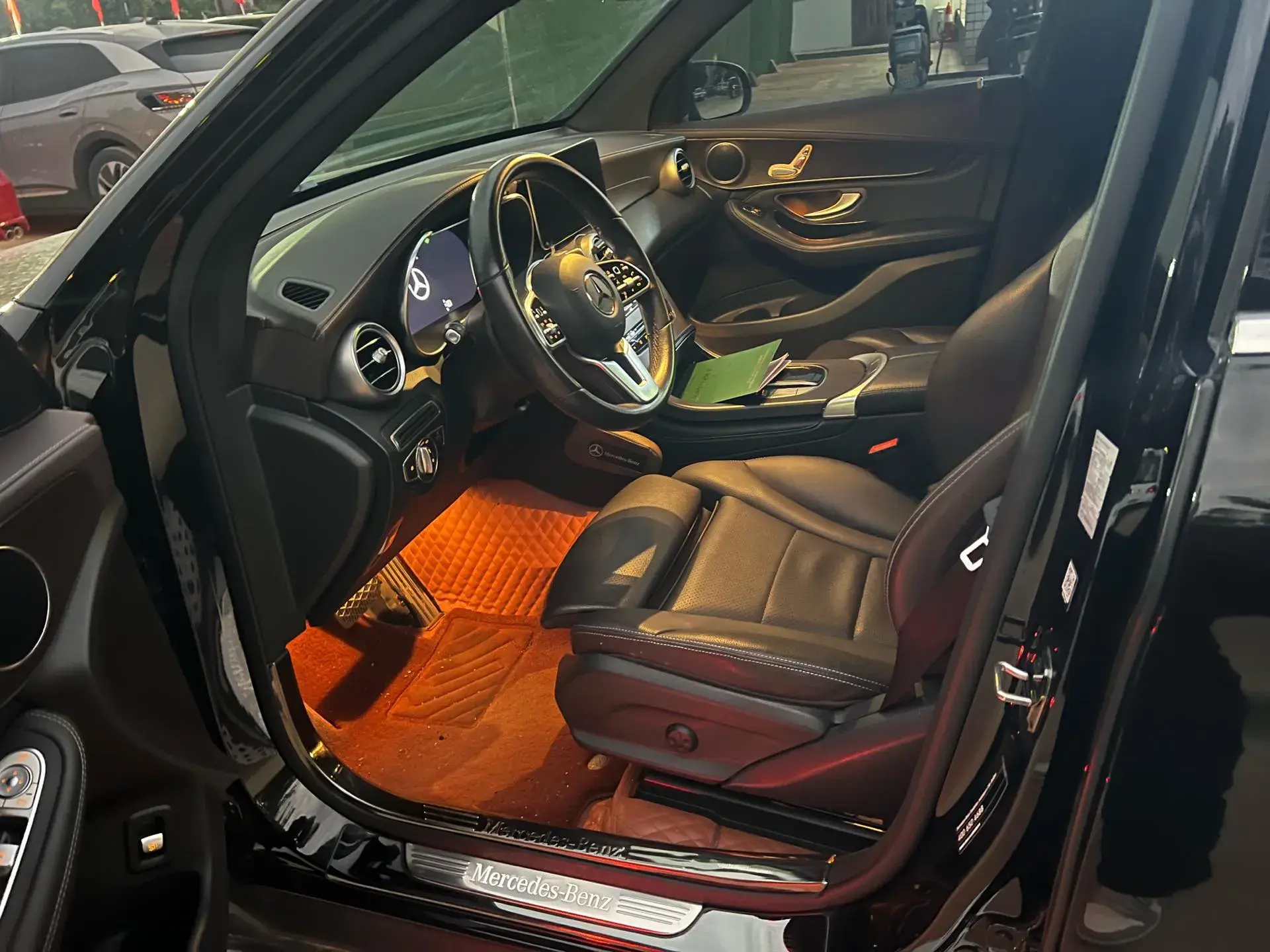 2020 MERCEDES-BENZ GLC thumbnail 3