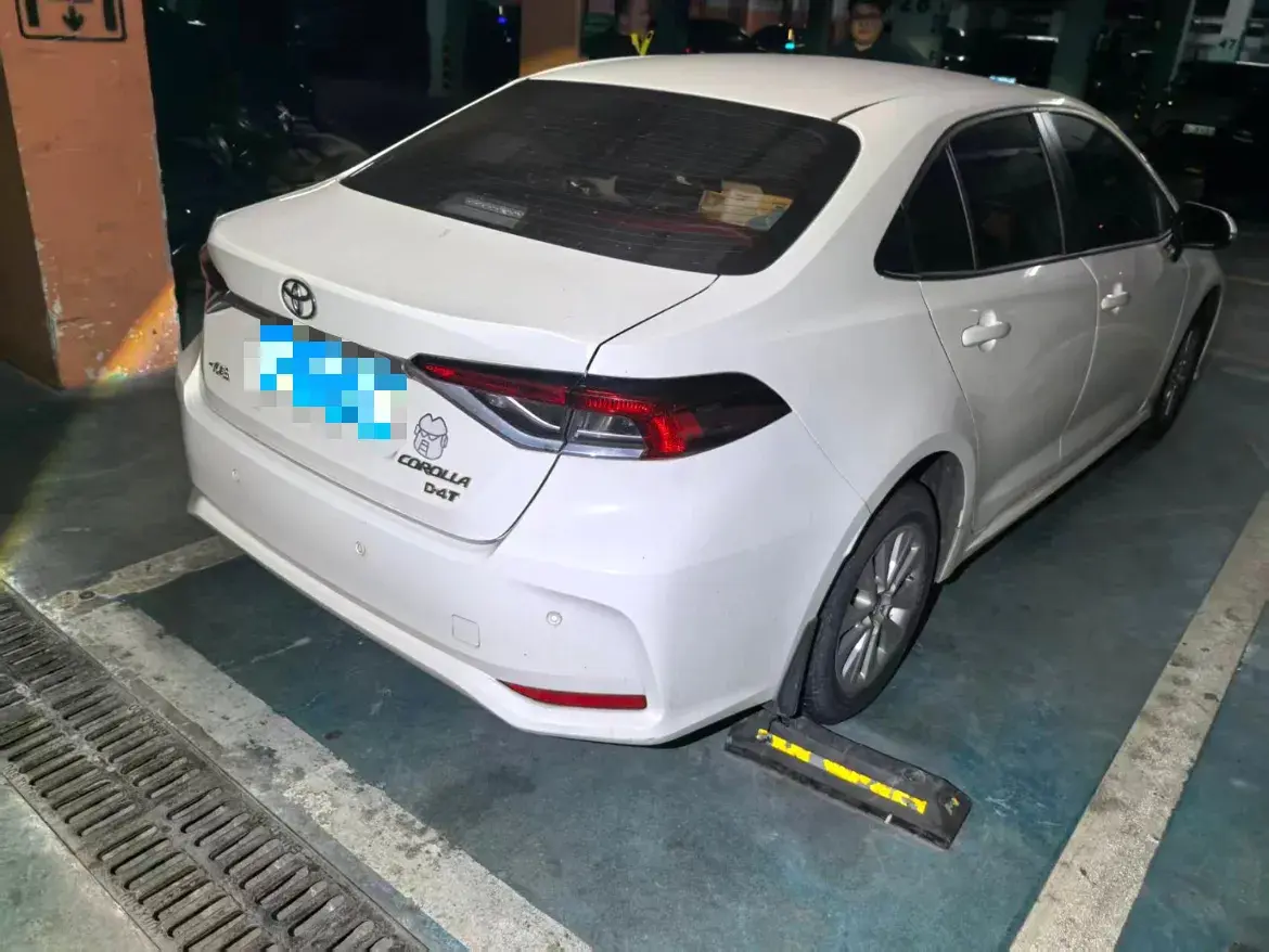 2019 TOYOTA COROLLA thumbnail 2