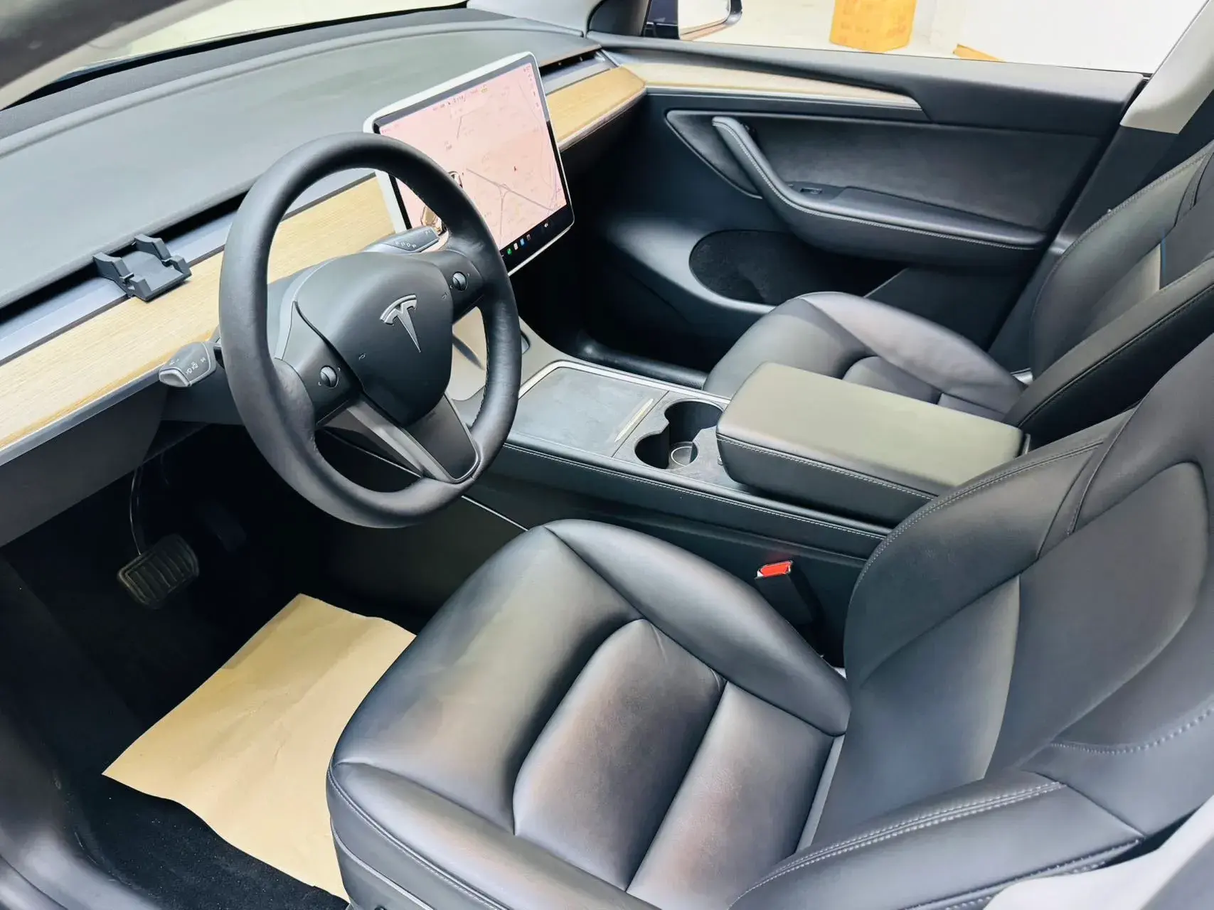 2021 TESLA MODEL thumbnail 4