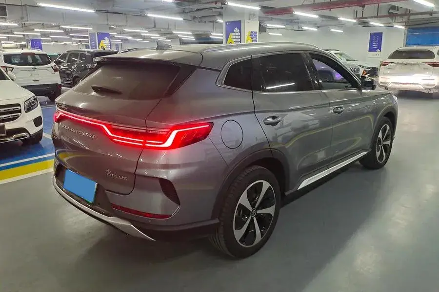 2022 BYD SONG thumbnail 2