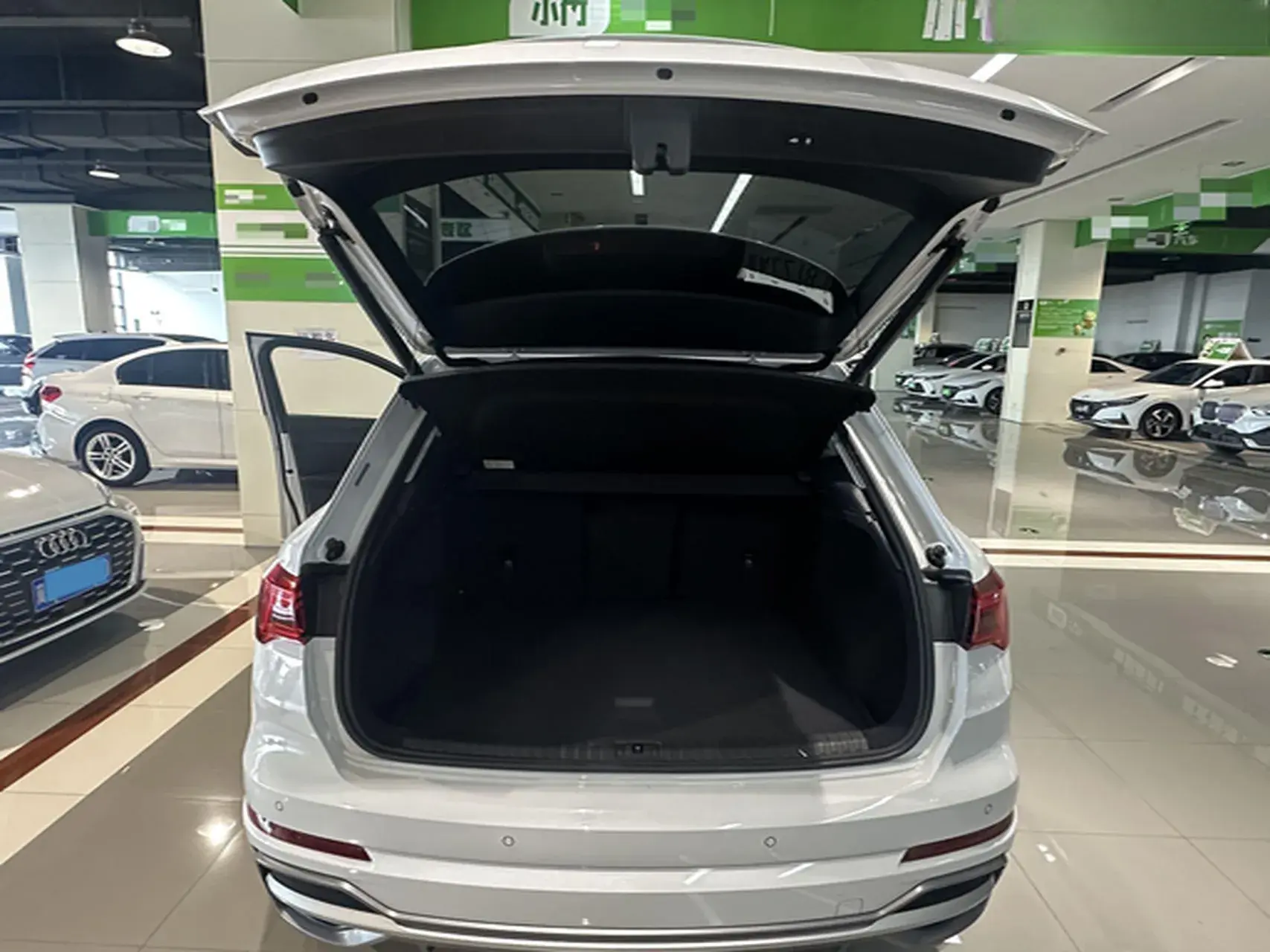 2022 AUDI Q3 thumbnail 4