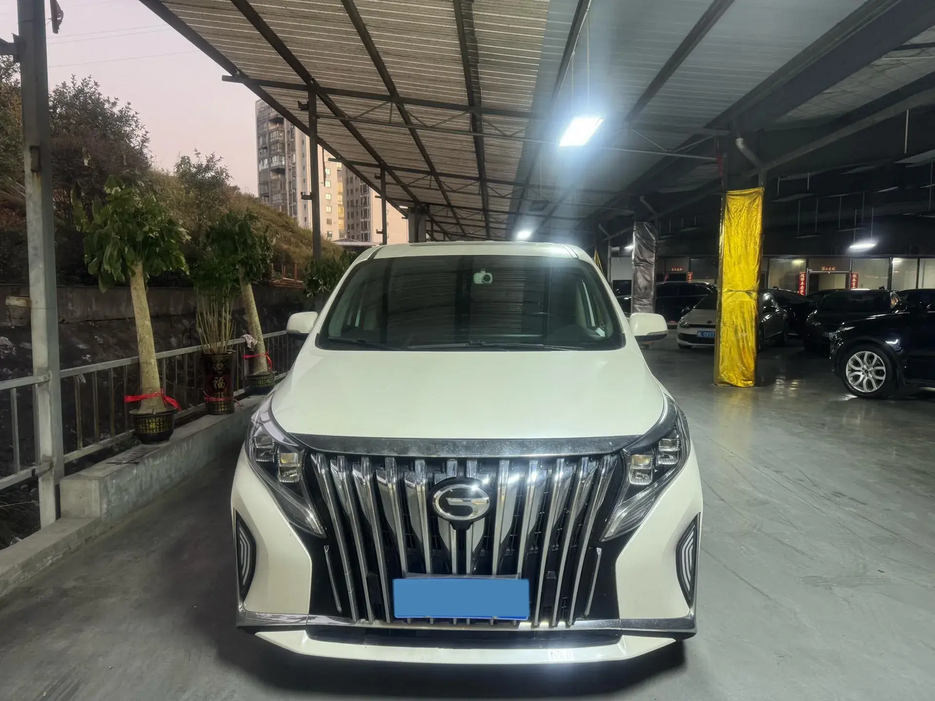 2021 GAC TRUMPCHI thumbnail 3