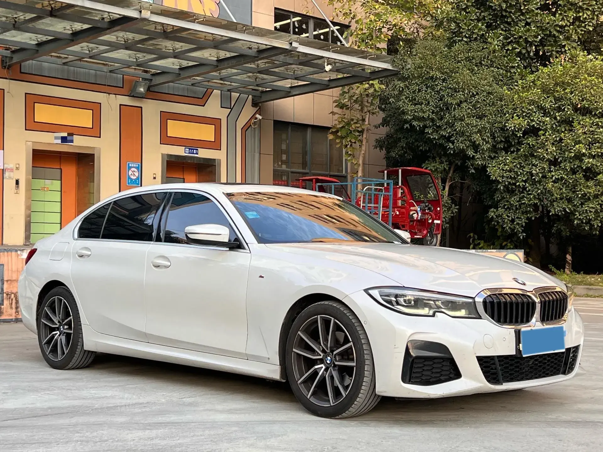 2020 BMW 3 thumbnail 3
