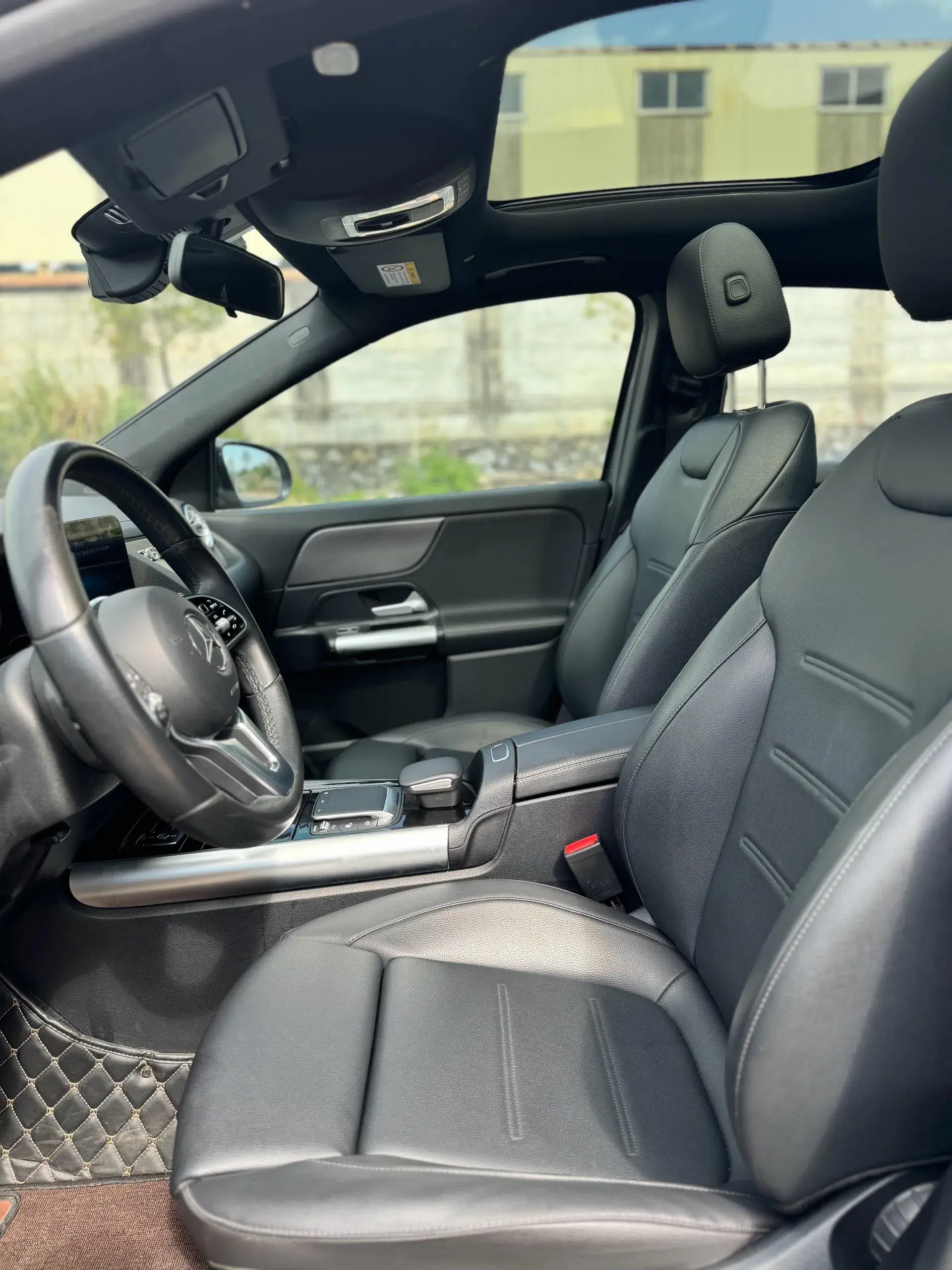 2022 MERCEDES-BENZ GLA thumbnail 4