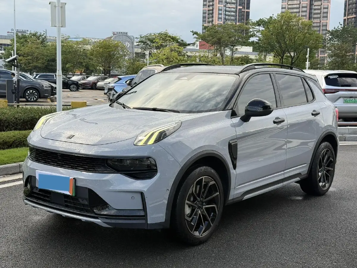 2022 LYNK&CO 01 EM-P 1.5T 180HP L3 7DCT PHEV 17.7KWH