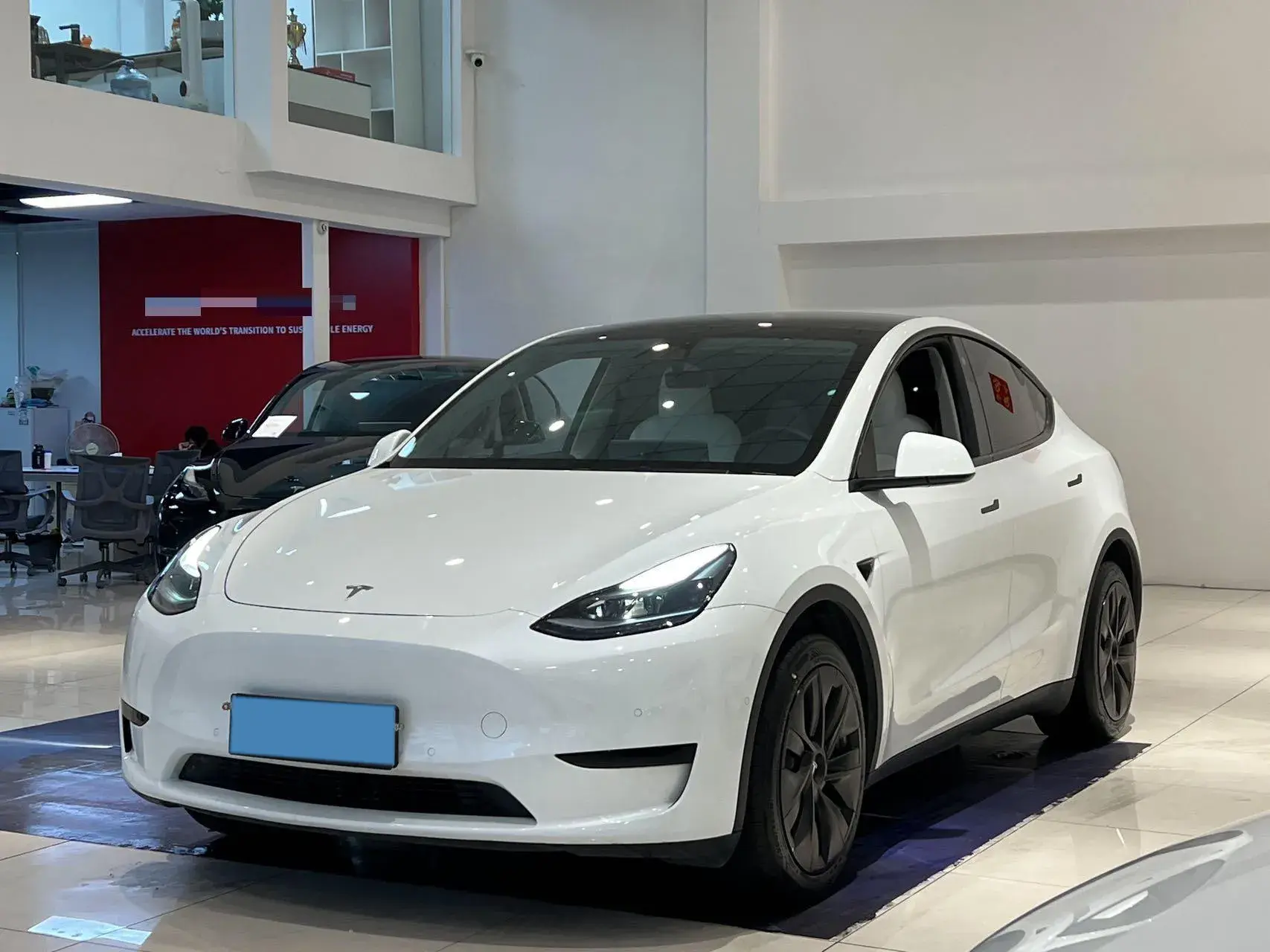 2022 TESLA MODEL view 1