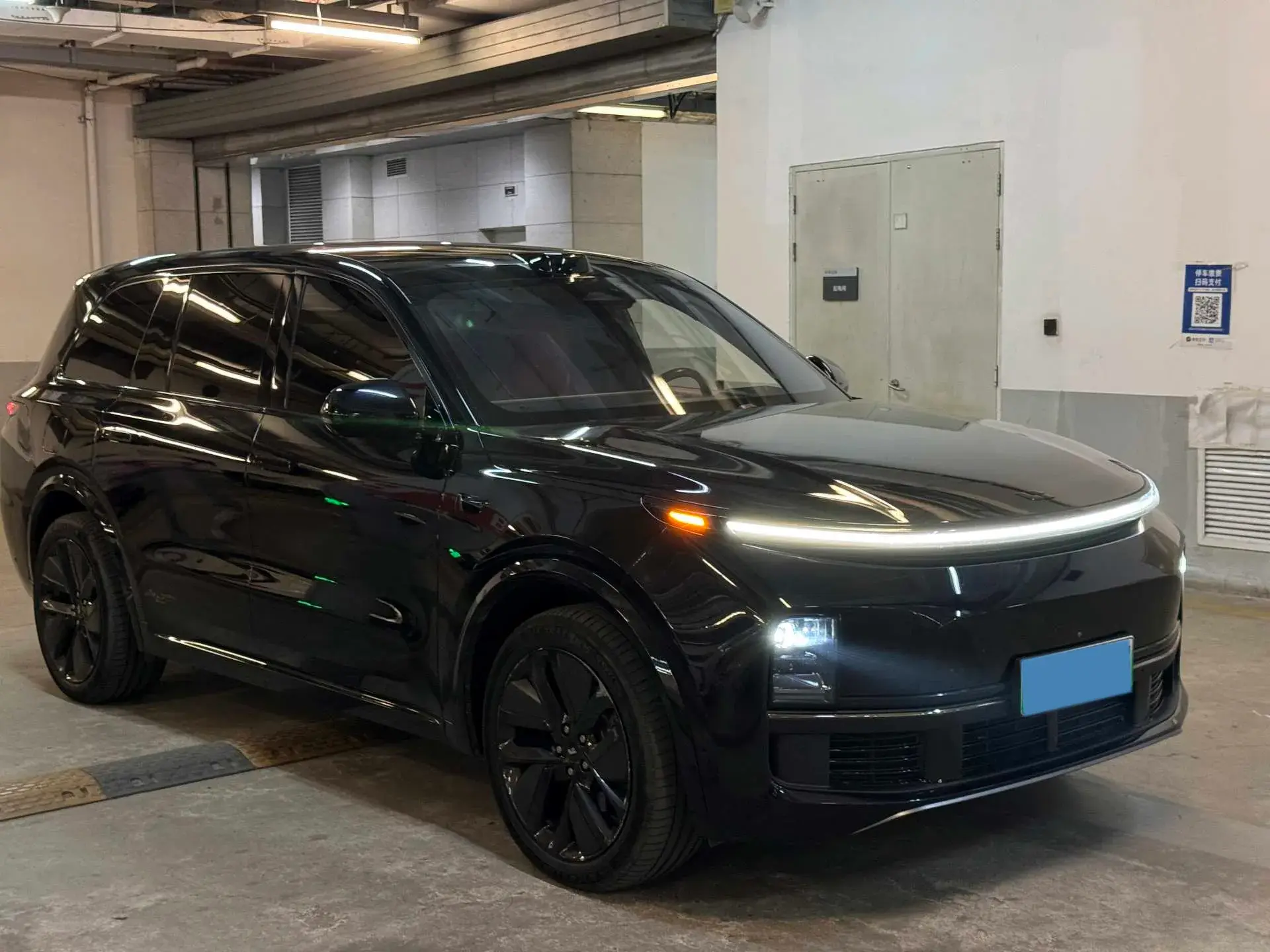 2022 LI L9 thumbnail 3