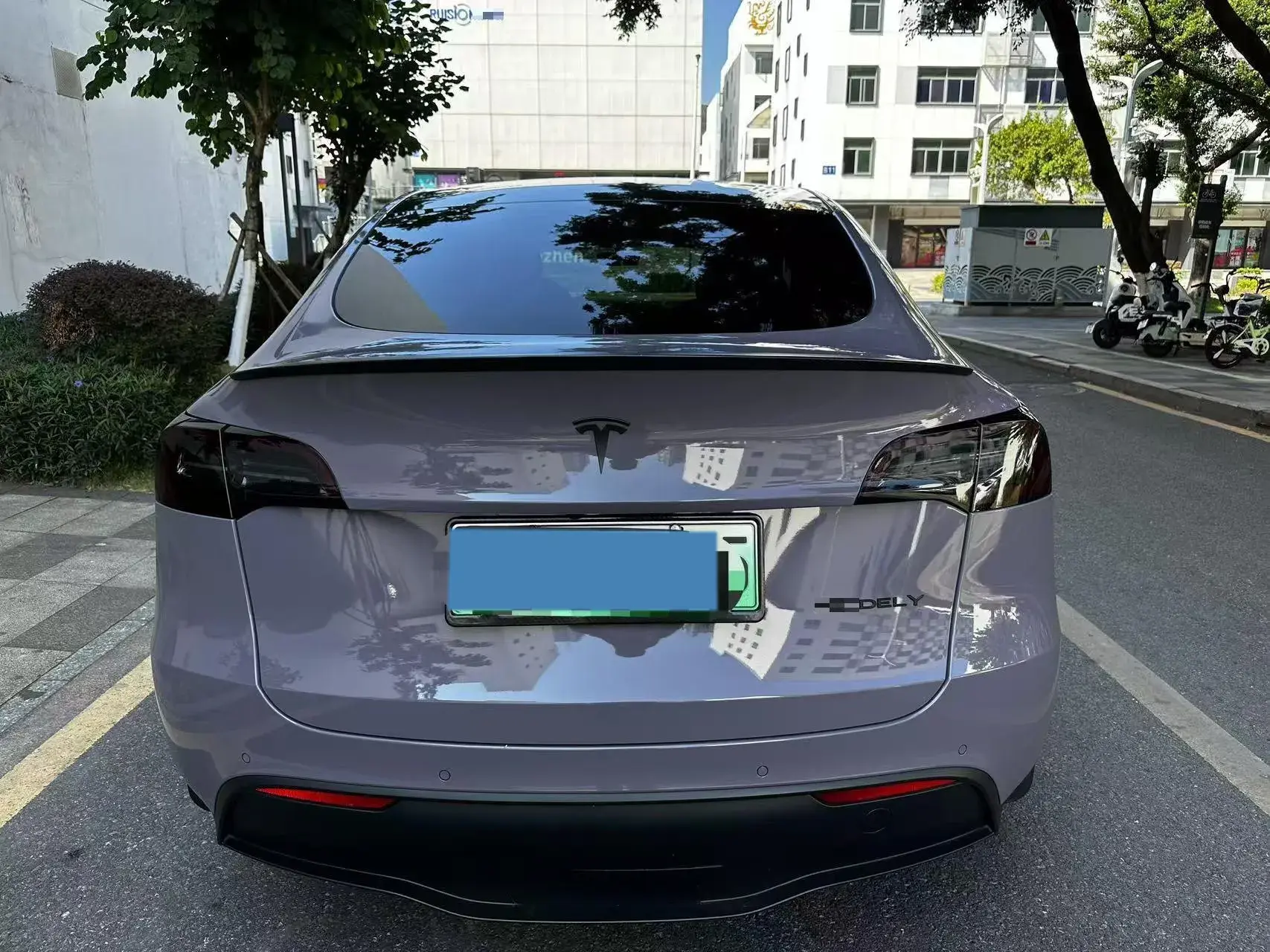 2021 TESLA MODEL thumbnail 4